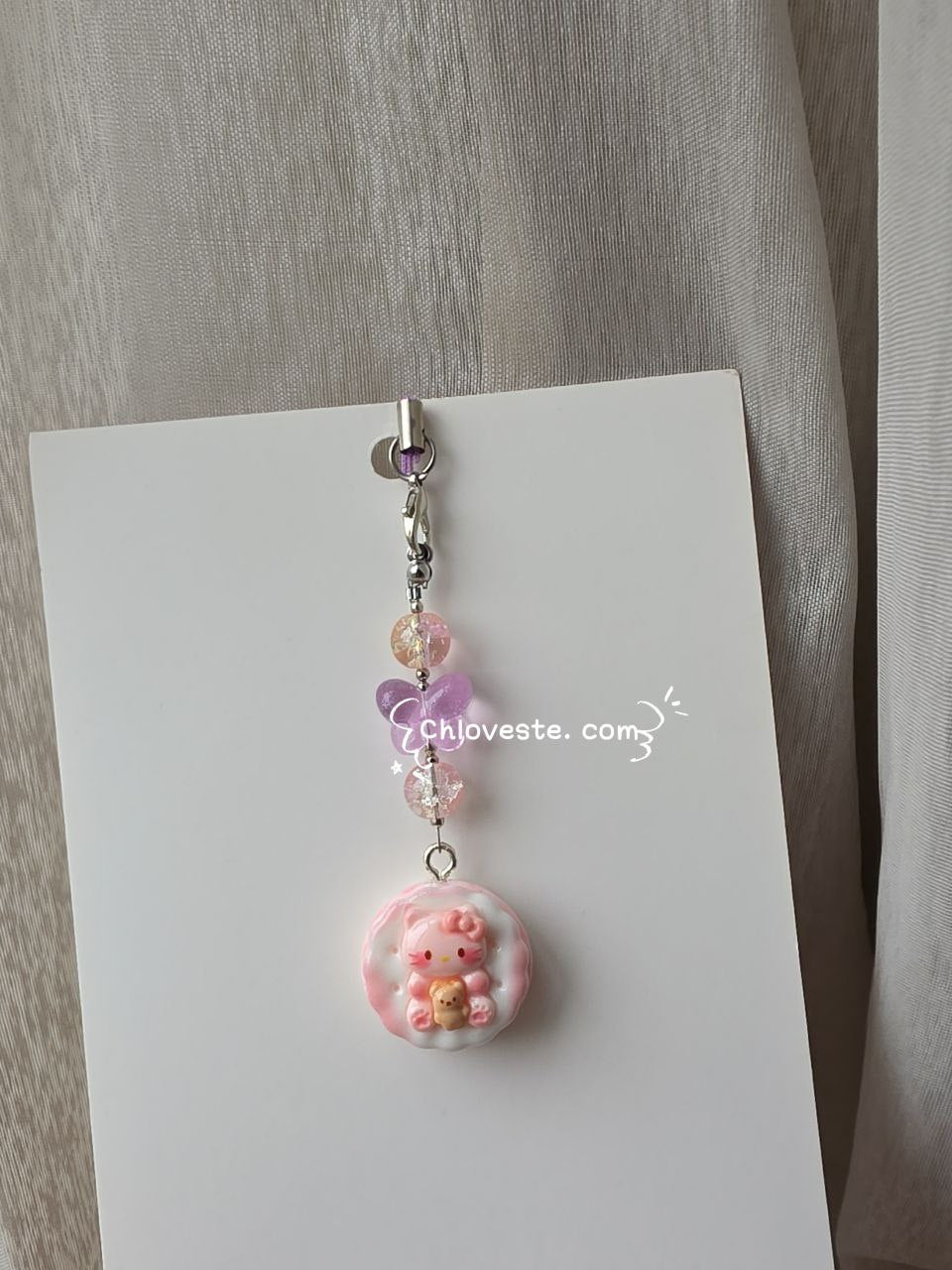 SHW Hello kitty keychain